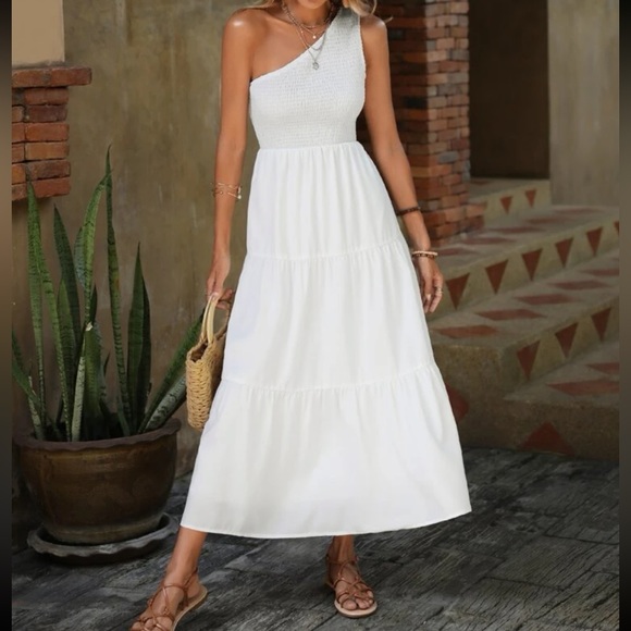 Boho white one shoulder layered hem dress - Picture 4 of 5